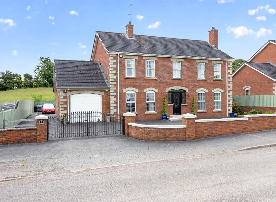 10 Villa Wood Road, Dromore, BT25 1LF