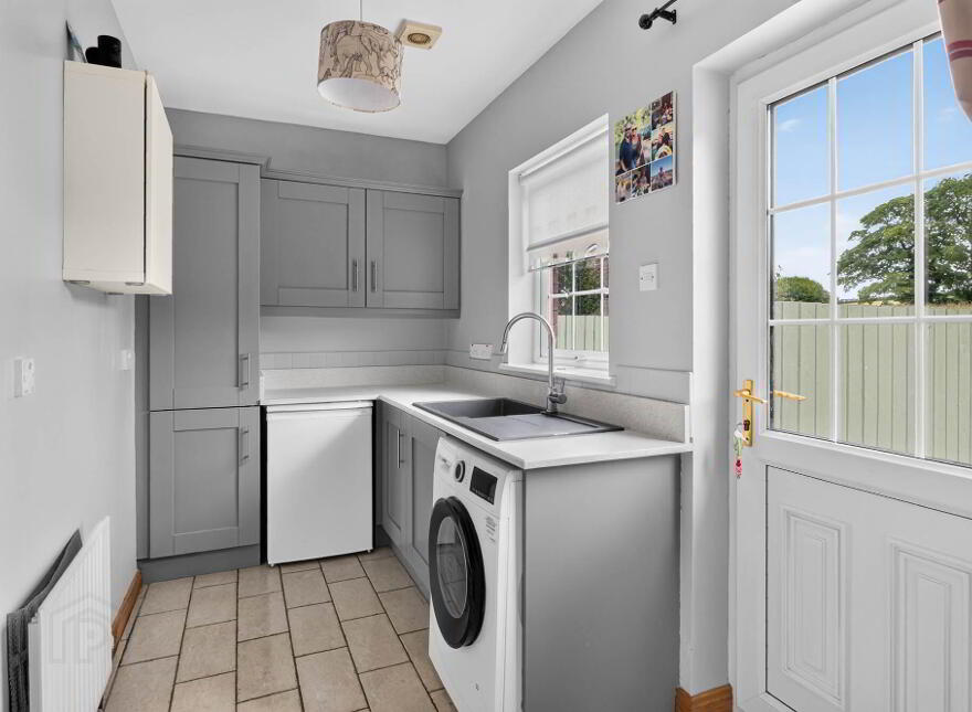 10 Villa Wood Road, Dromore, BT25 1LF
