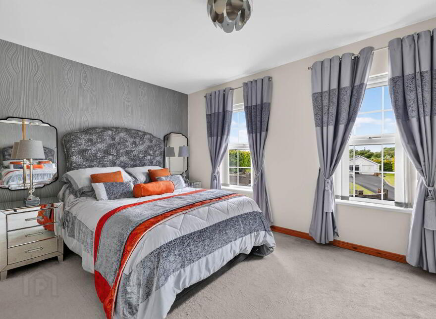 10 Villa Wood Road, Dromore, BT25 1LF
