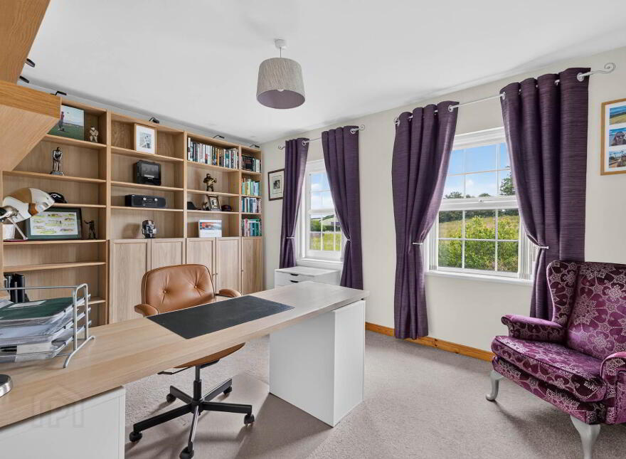 10 Villa Wood Road, Dromore, BT25 1LF