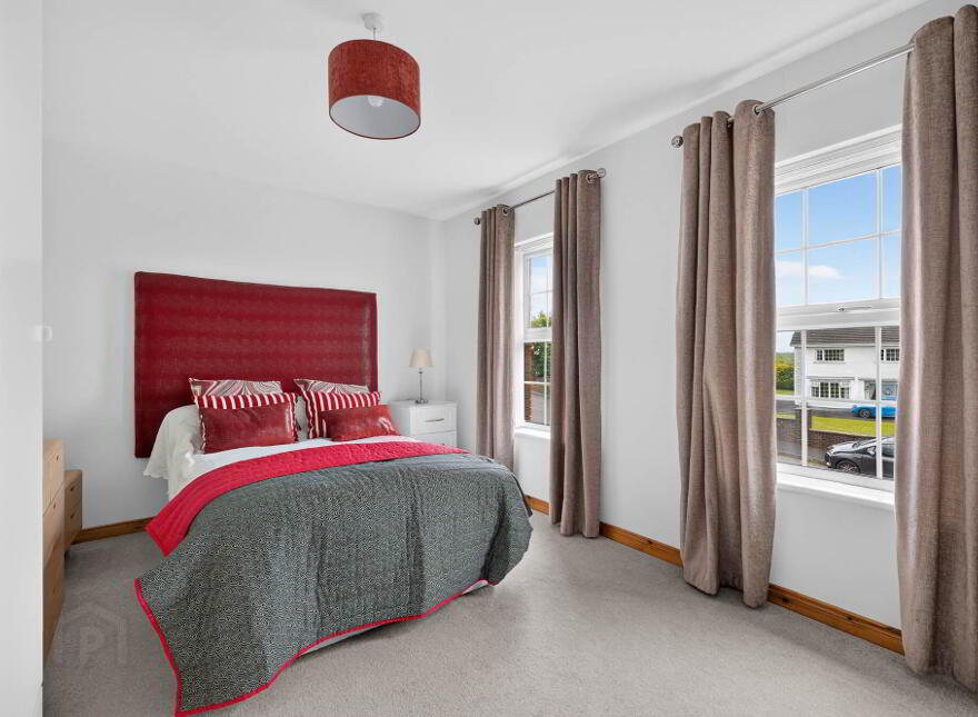 10 Villa Wood Road, Dromore, BT25 1LF