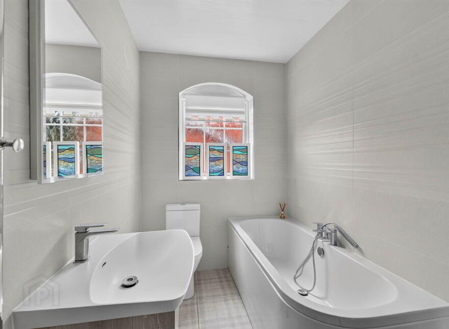 10 Villa Wood Road, Dromore, BT25 1LF