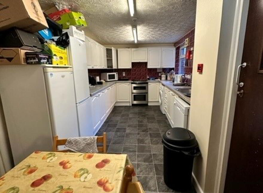16 Tates Avenue, Belfast, BT9 7BY