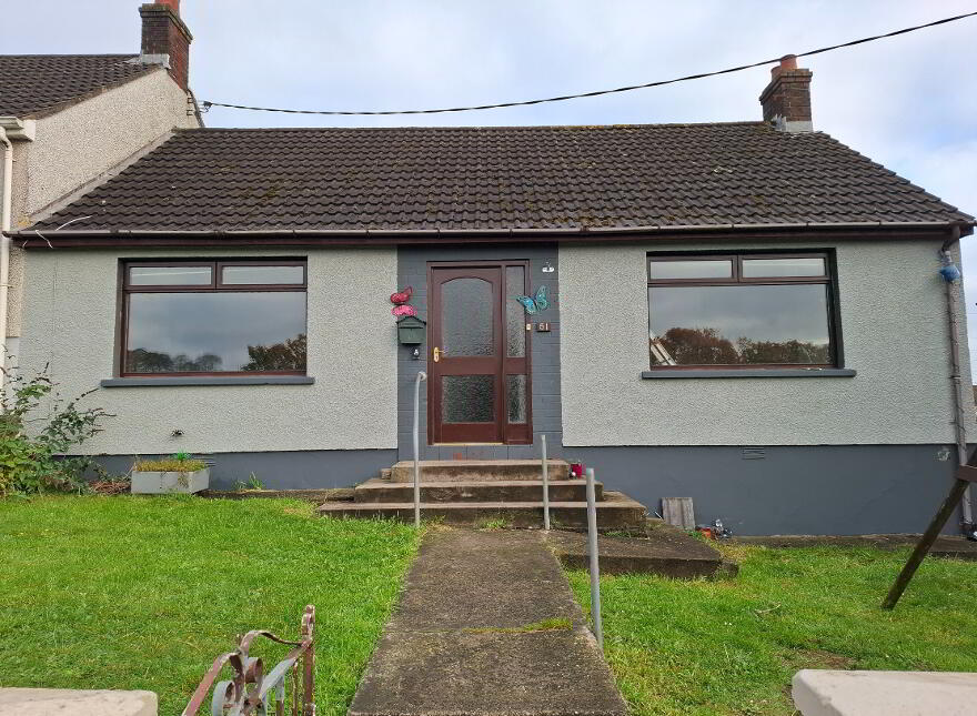 51 Kitcheners Avenue, Larne, BT40 2AB photo