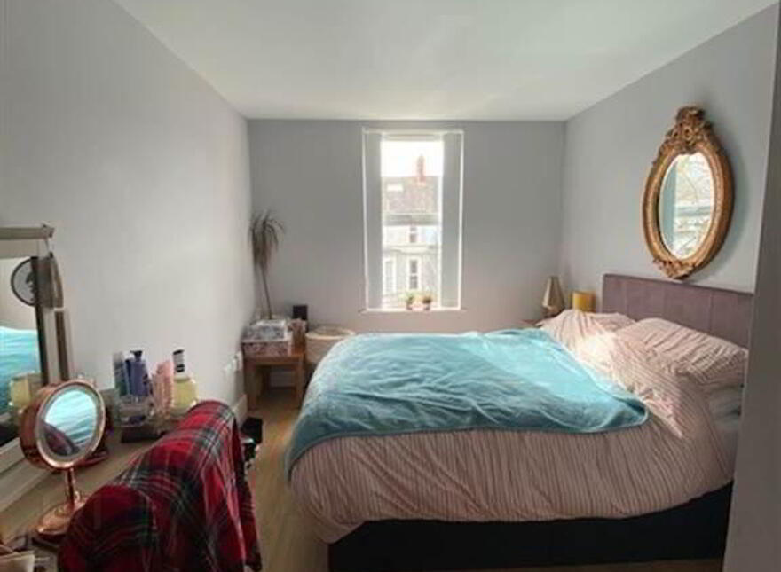 Flat 5, 118 Eglantine Avenue, Belfast, BT9 6EU