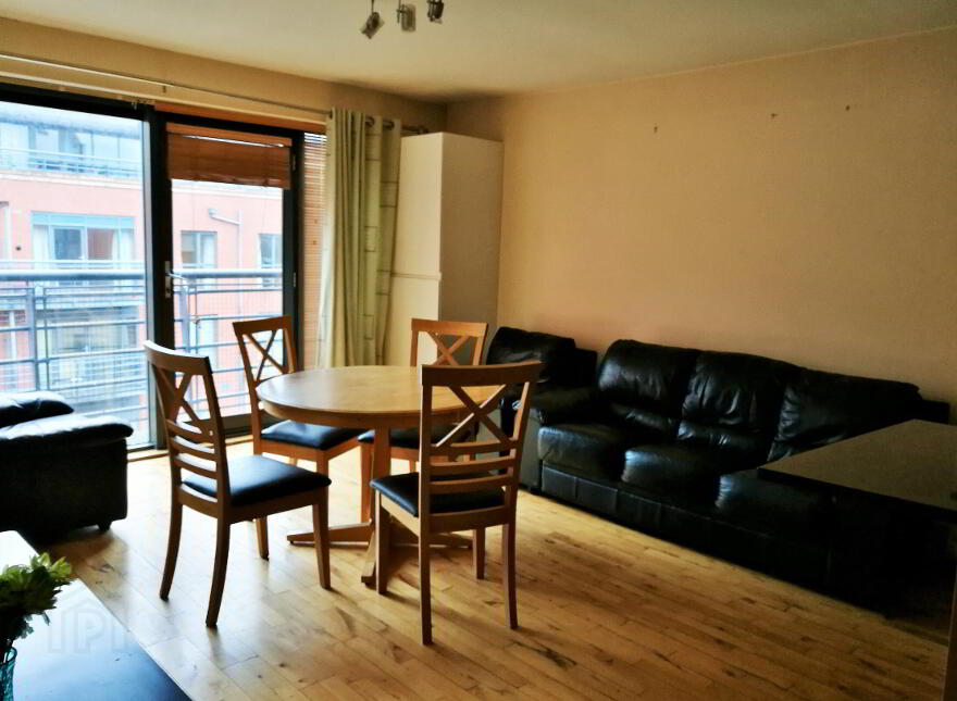 W7 Central Park West, 33 Alfred Street, Belfast, BT2 8ED
