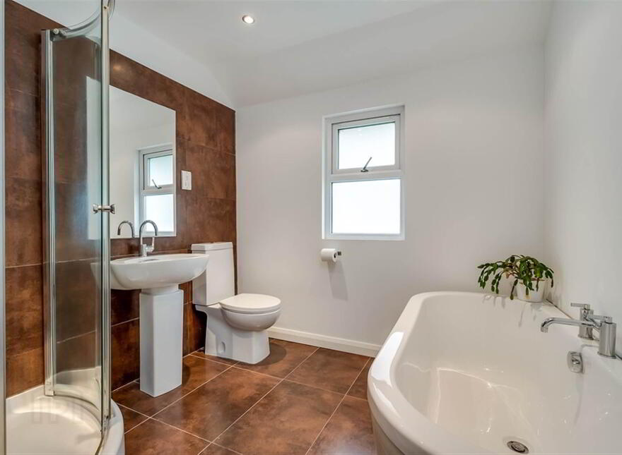 Parkdale, 45 Ballynahinch Road, Royal Hillsborough, BT26 6BB