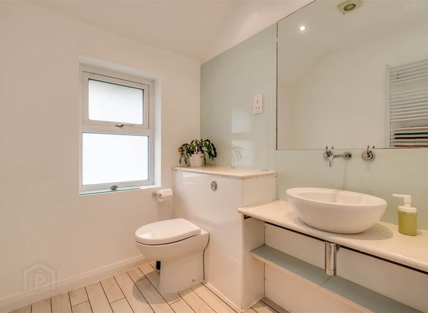 Parkdale, 45 Ballynahinch Road, Royal Hillsborough, BT26 6BB