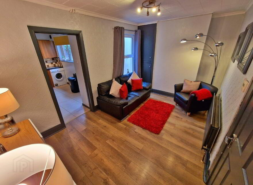 House For Rent, 132 Broadway, Belfast, BT12 6HY