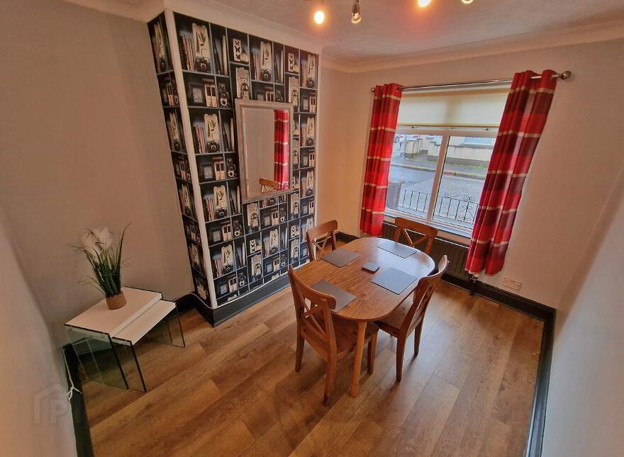 House For Rent, 132 Broadway, Belfast, BT12 6HY