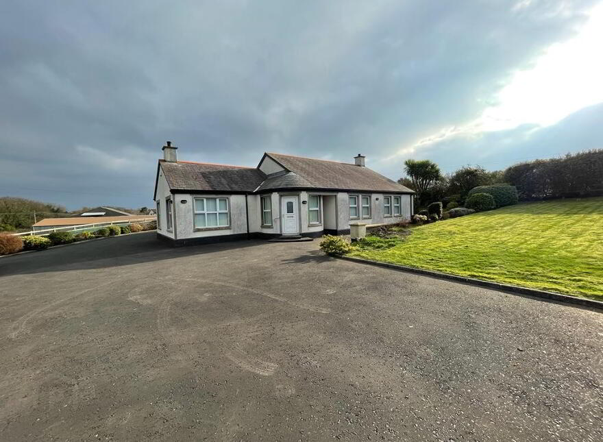 71 Donaghadee Road, Groomsport, Bangor, BT19 6LH