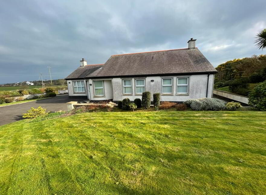 71 Donaghadee Road, Groomsport, Bangor, BT19 6LH