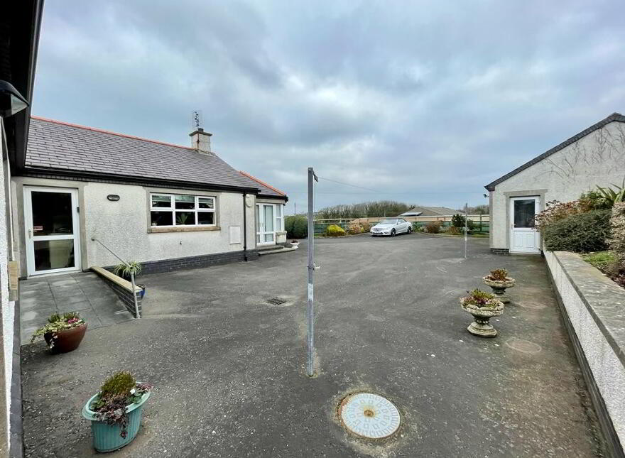 71 Donaghadee Road, Groomsport, Bangor, BT19 6LH