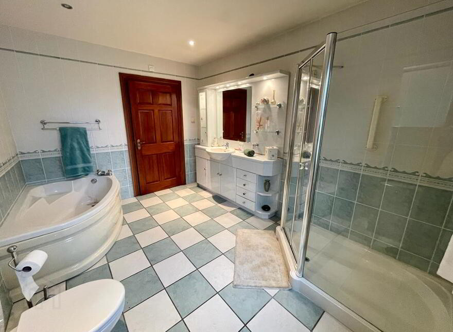71 Donaghadee Road, Groomsport, Bangor, BT19 6LH