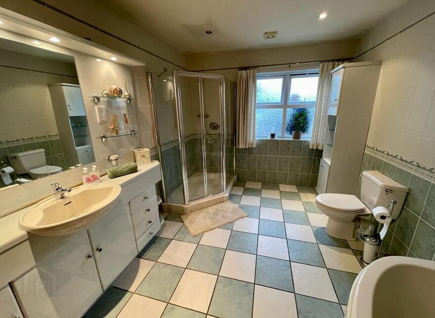 71 Donaghadee Road, Groomsport, Bangor, BT19 6LH