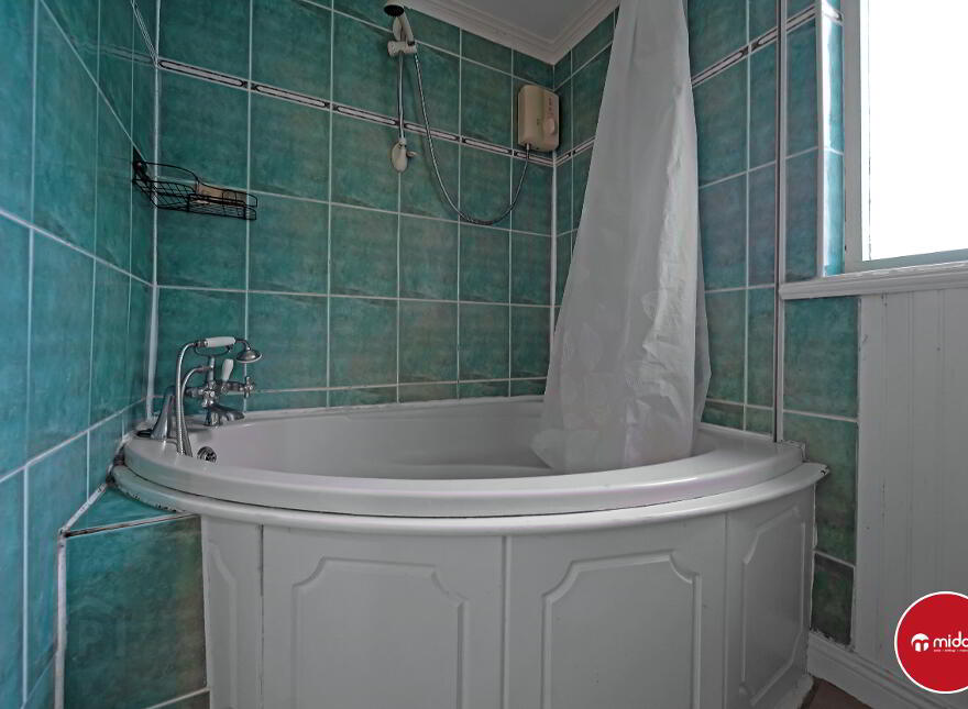 21 Balmoral Avenue, Racecourse Road, Derry, BT48 7TR