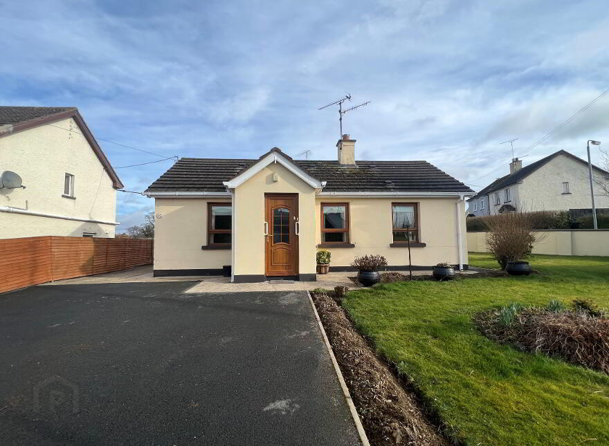 Property For Sale with Hanna Hillen Estates PropertyPal