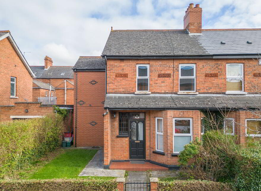 Property For Sale in Ormeau Road Area, Belfast PropertyPal