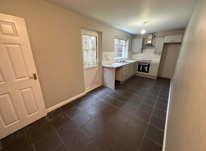 14 Lower Waterloo Road, Larne, BT40 1NP