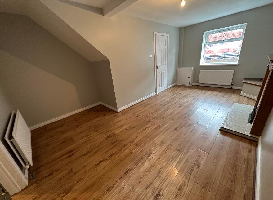 14 Lower Waterloo Road, Larne, BT40 1NP