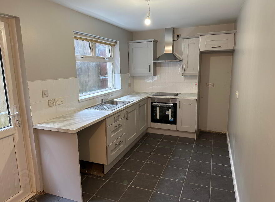 14 Lower Waterloo Road, Larne, BT40 1NP
