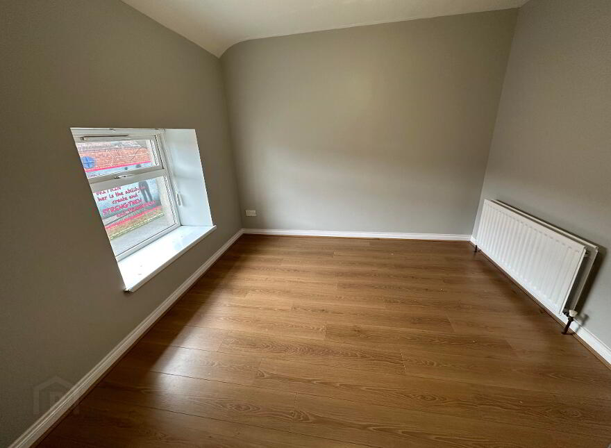 14 Lower Waterloo Road, Larne, BT40 1NP