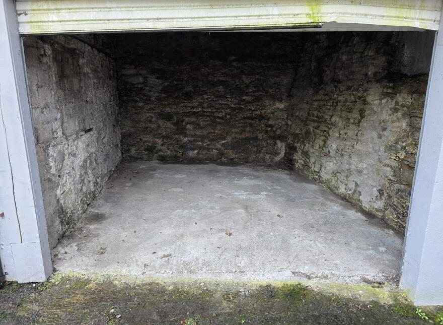 29 Chamberlain Street, Garages, Derry, BT48 6LR