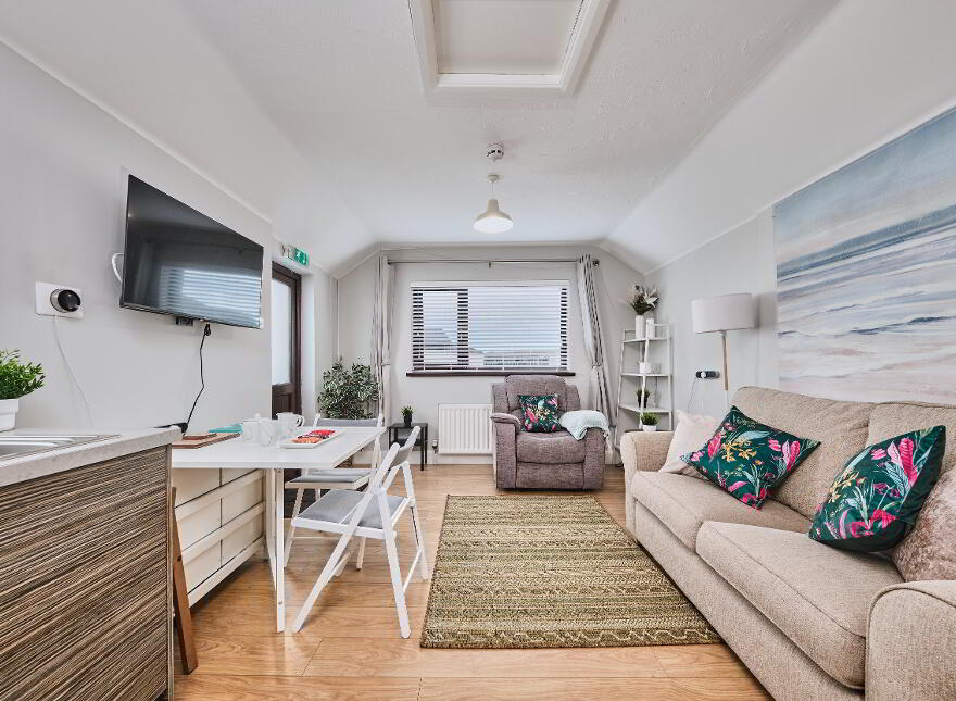 Golf Terrace (from Sept 2025), 101 Eglinton Street, Portrush, BT56 8DZ photo