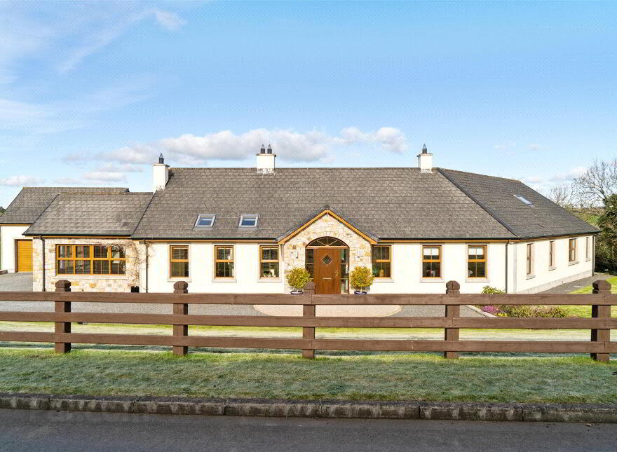 Mayfield Lodge, 6 Mayfield Avenue, Dromara, Dromore, BT25 2NP photo