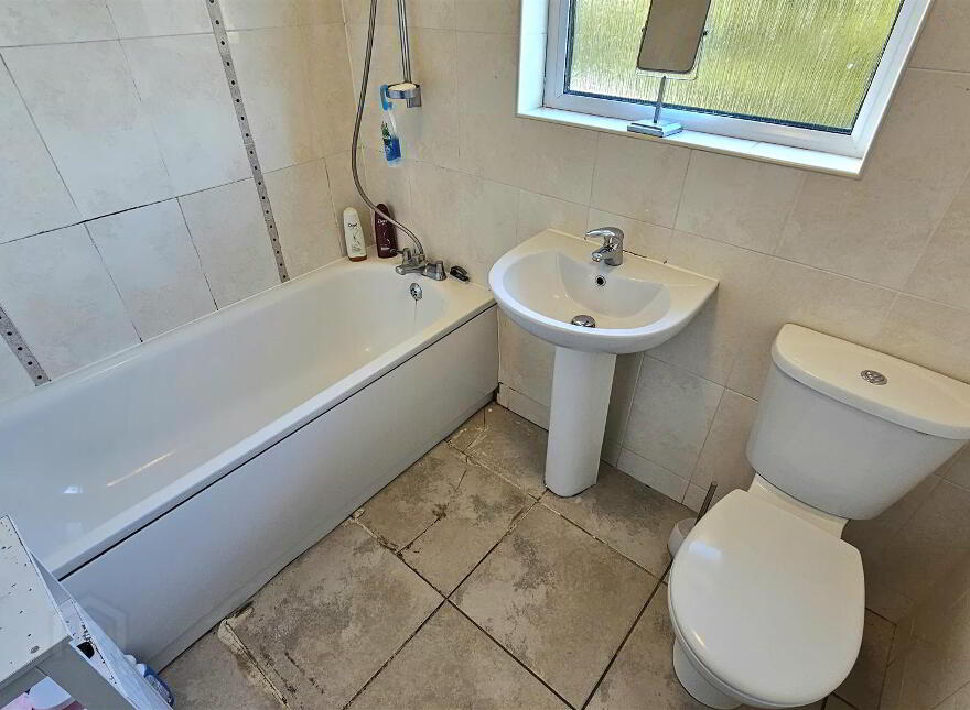 7 Alexander Gardens, Carrickfergus, BT38 7LT