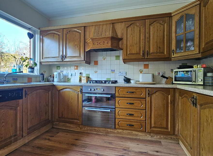 7 Alexander Gardens, Carrickfergus, BT38 7LT