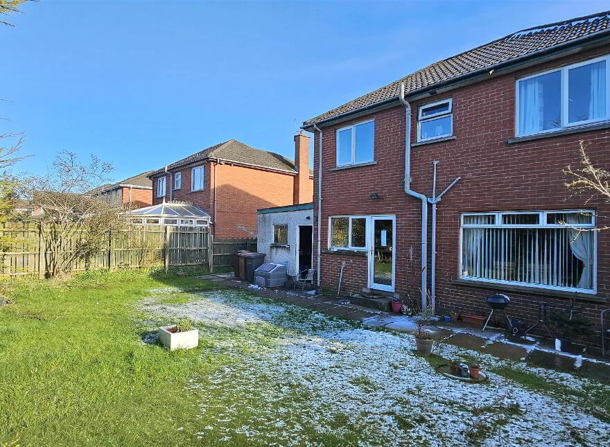 7 Alexander Gardens, Carrickfergus, BT38 7LT