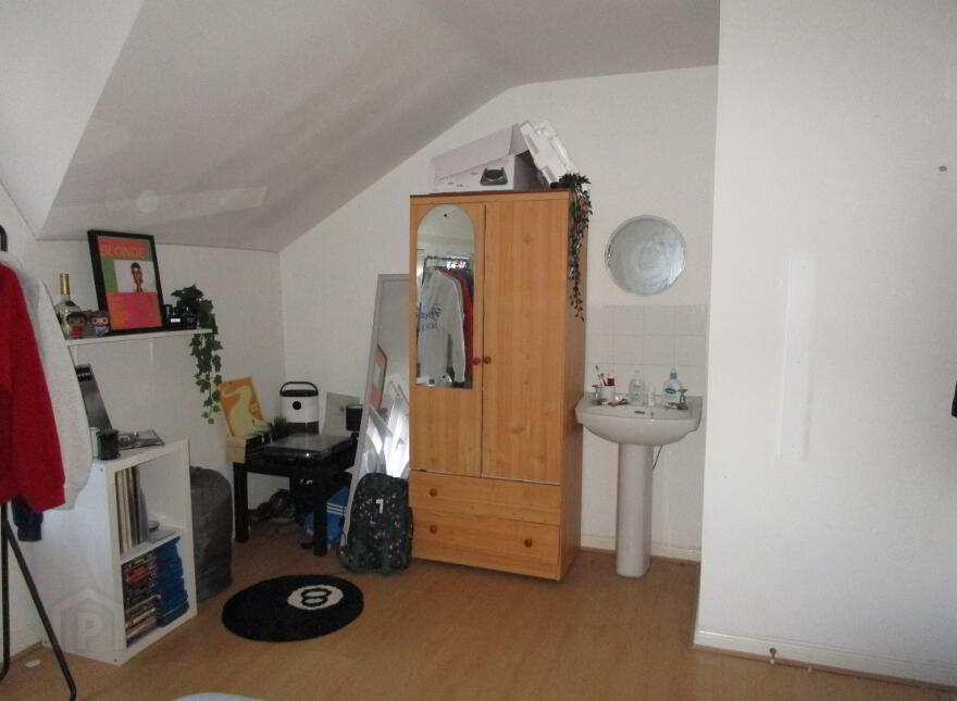 Sandymount Street, Stranmillis, Belfast, BT9 5DP