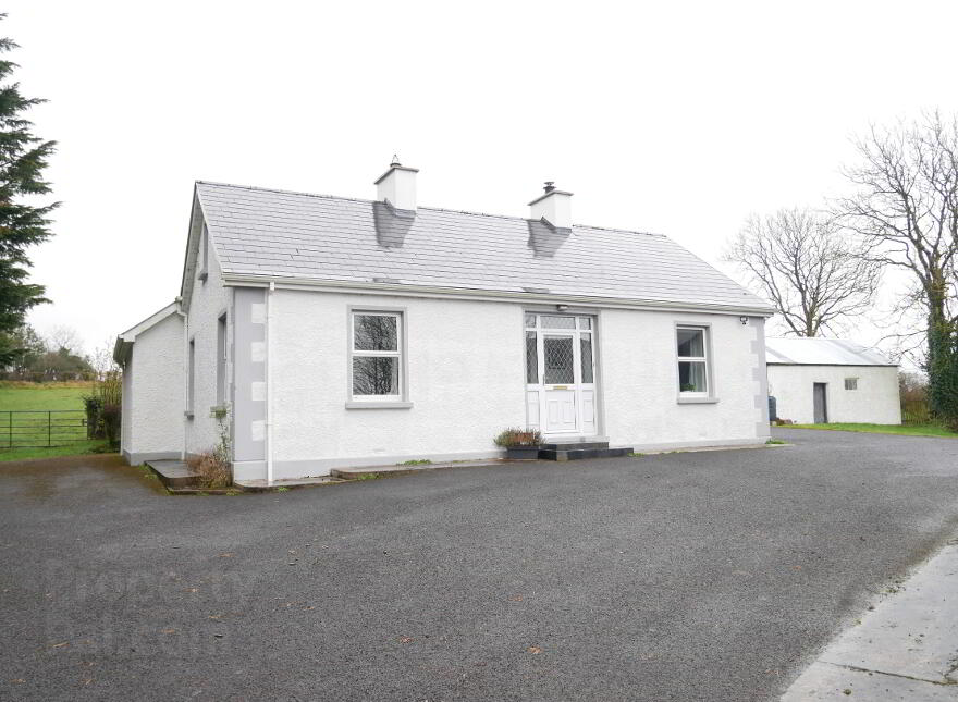 Cabragh Cottage, 17 Cabragh Road, Irvinestown, BT78 3FA photo