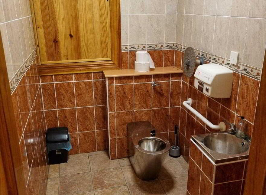 Packies Bar, Greenan Road, Omagh, BT78 3SU