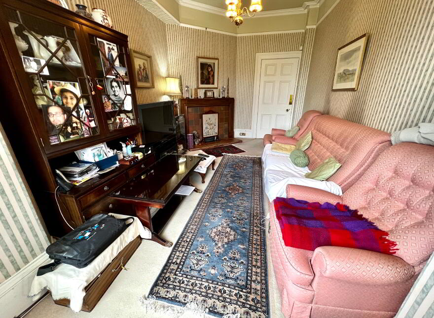 Hinton House, 1 Clooney Park West, Limavady Road, L'Derry, BT47 6LA