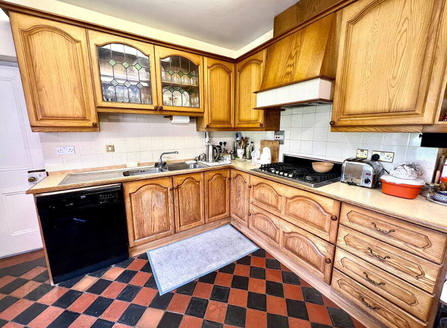 Hinton House, 1 Clooney Park West, Limavady Road, L'Derry, BT47 6LA