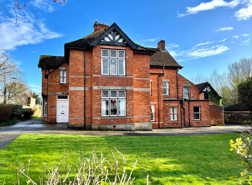 Hinton House, 1 Clooney Park West, Limavady Road, L'Derry, BT47 6LA