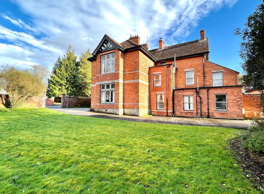 Hinton House, 1 Clooney Park West, Limavady Road, L'Derry, BT47 6LA
