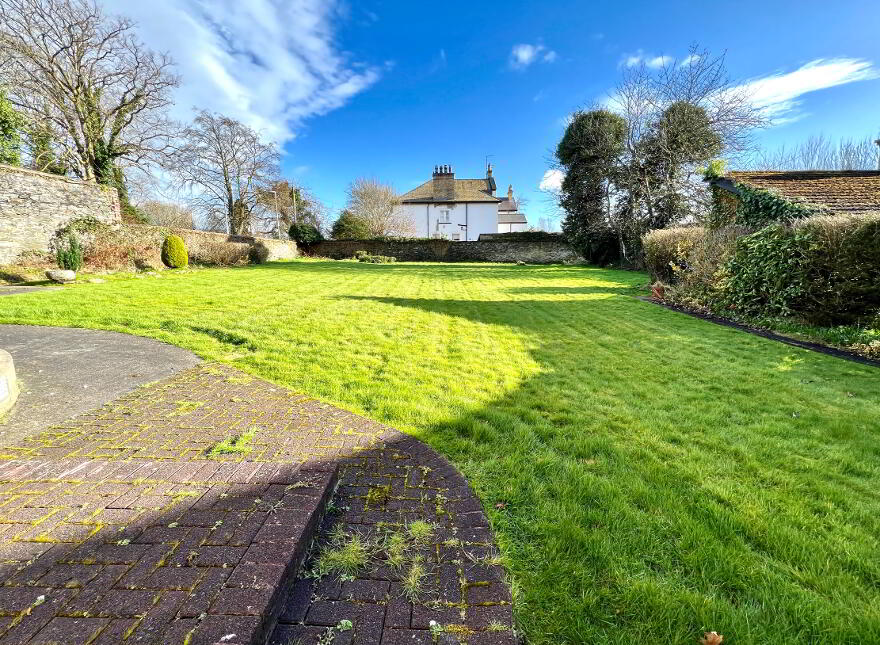 Hinton House, 1 Clooney Park West, Limavady Road, L'Derry, BT47 6LA
