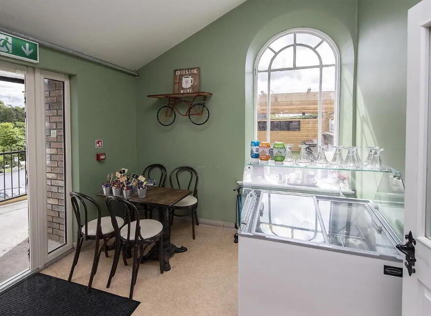 Main Street, Kilmacthomas, X42YY29