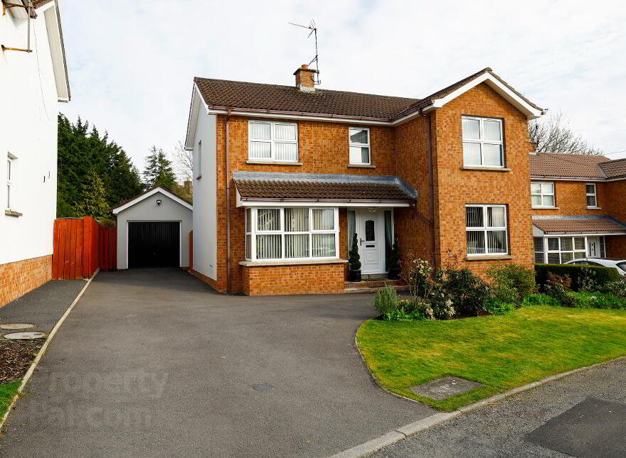 4 Rose Garden Close, Mullavilly, Tandragee, BT62 2NG photo