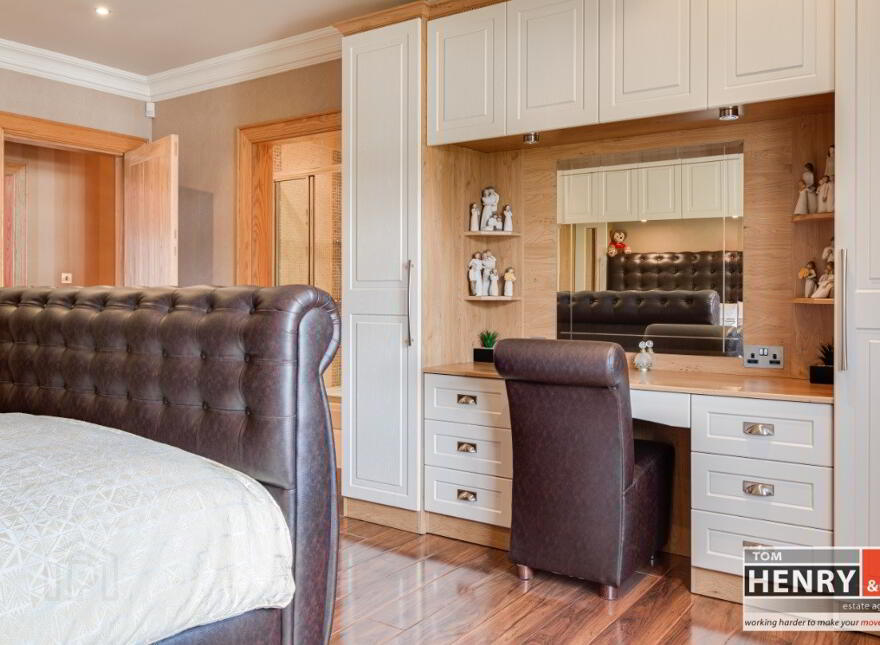 15 Bush Road, Dungannon, BT71 6QE