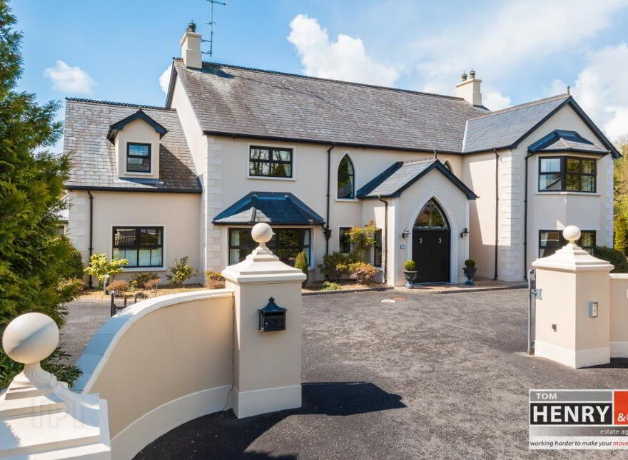 15 Bush Road, Dungannon, BT71 6QE