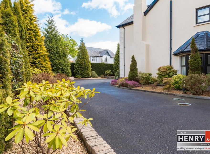 15 Bush Road, Dungannon, BT71 6QE