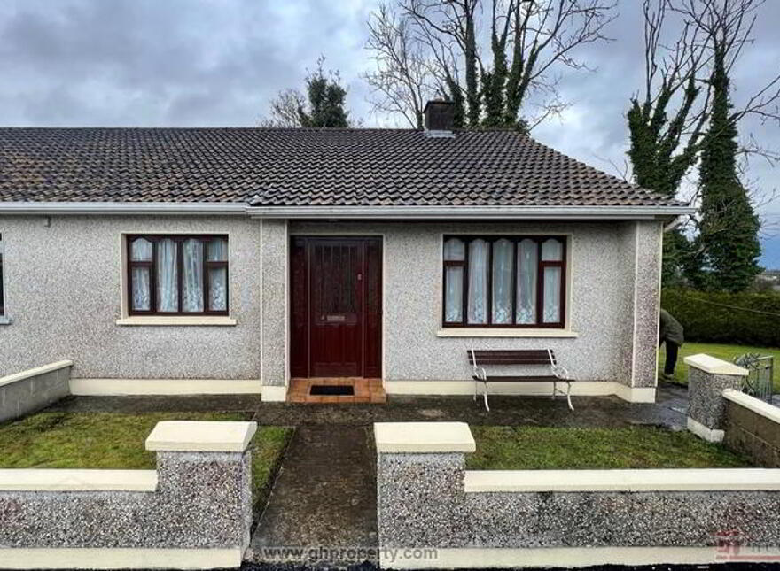 4 Marie Mount Grove, Church Street, Ballinamore, N41CX81 photo