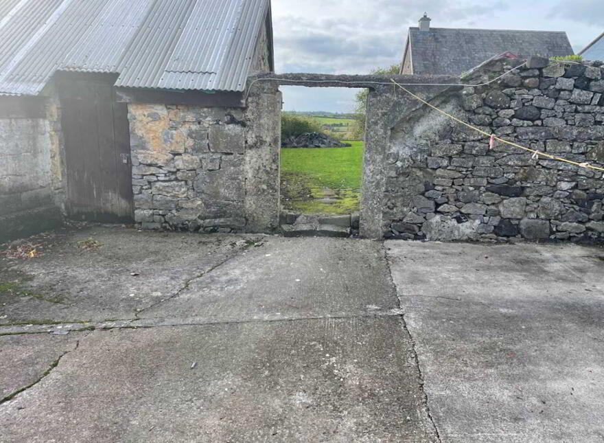 Arch Bar, Main Street, Herbertstown, V35T9K2