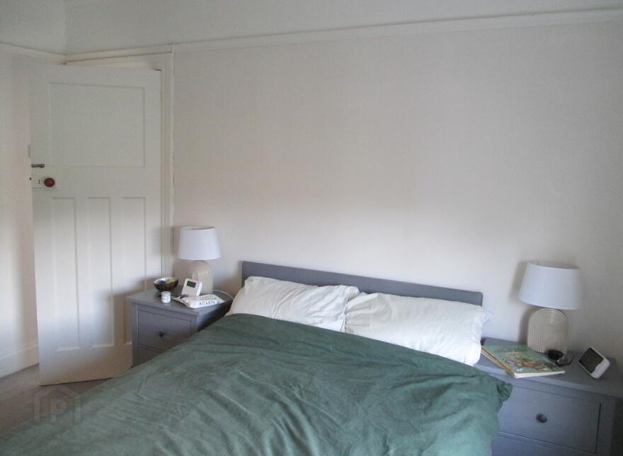 Clonlee Drive, Newtownards ROAD, Belfast, BT4 3DA