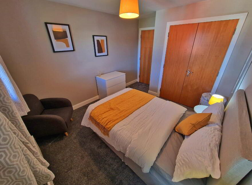 2 Bed Apt For Rent, 3c Heathlodge Square, Belfast, BT13 3WG
