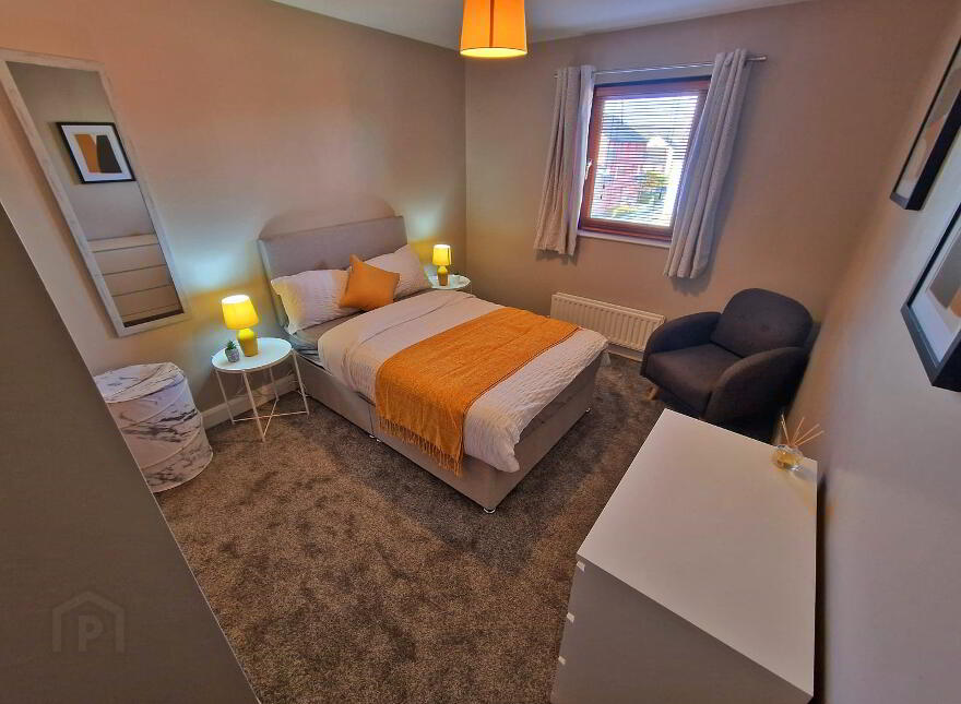 2 Bed Apt For Rent, 3c Heathlodge Square, Belfast, BT13 3WG